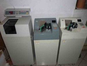 mesin penghitung uang